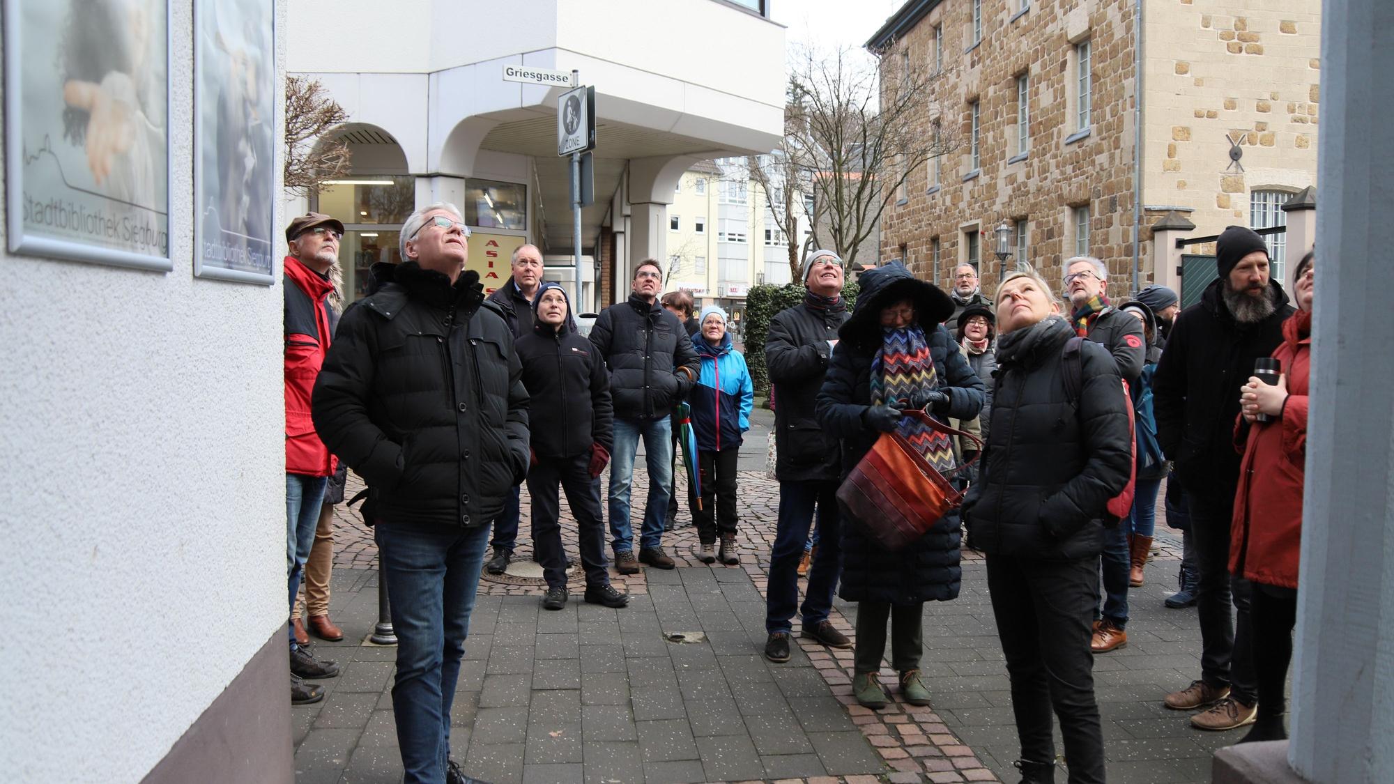 Hans-Willi Kernenbach bietet eine etwas andere Stadtführung an.