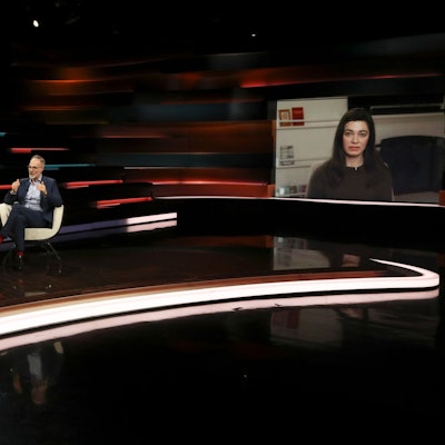 "Markus Lanz" am 8.3.2023 im ZDF: Von links: Markus Lanz, Gilda Sahebi, Sebastian Fiedler, Gazelle Sharmahd (Schalte)