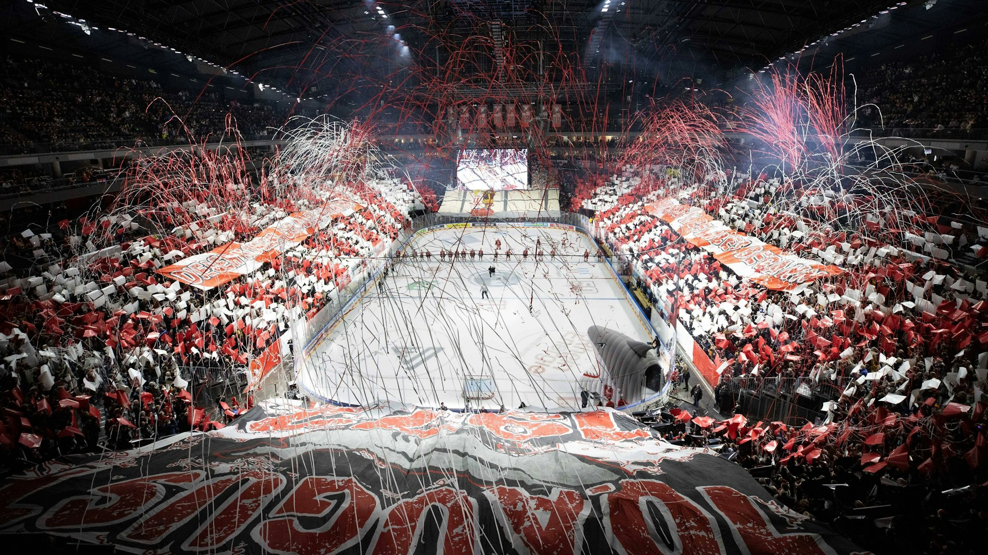 PENNY DEL Kölner Haie - Düsseldorfer EG Köln, 16.12.2022 Choreo PENNY DEL Kölner Haie - Düsseldorfer EG am 16.12.2022 in der Lanxess Arena in Köln Deutschland.