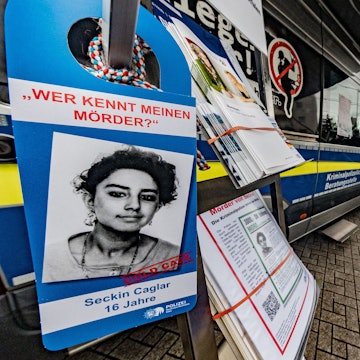 Im Fall der vor über dreißig Jahren getöteten Seckin Caglar (16) aus Poll sucht die Kölner Polizei weiter den Mörder.