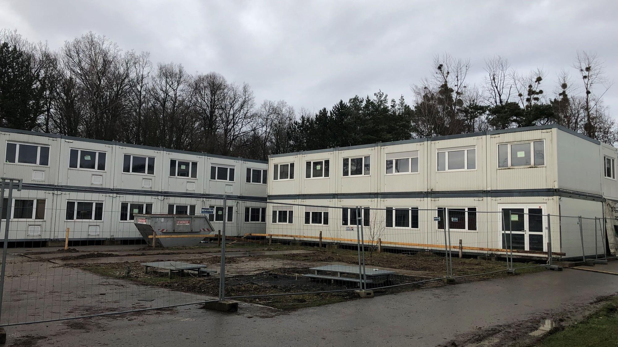 Die neuen Raummodule stehen am Carpark-Gelände in Bergisch Gladbach.