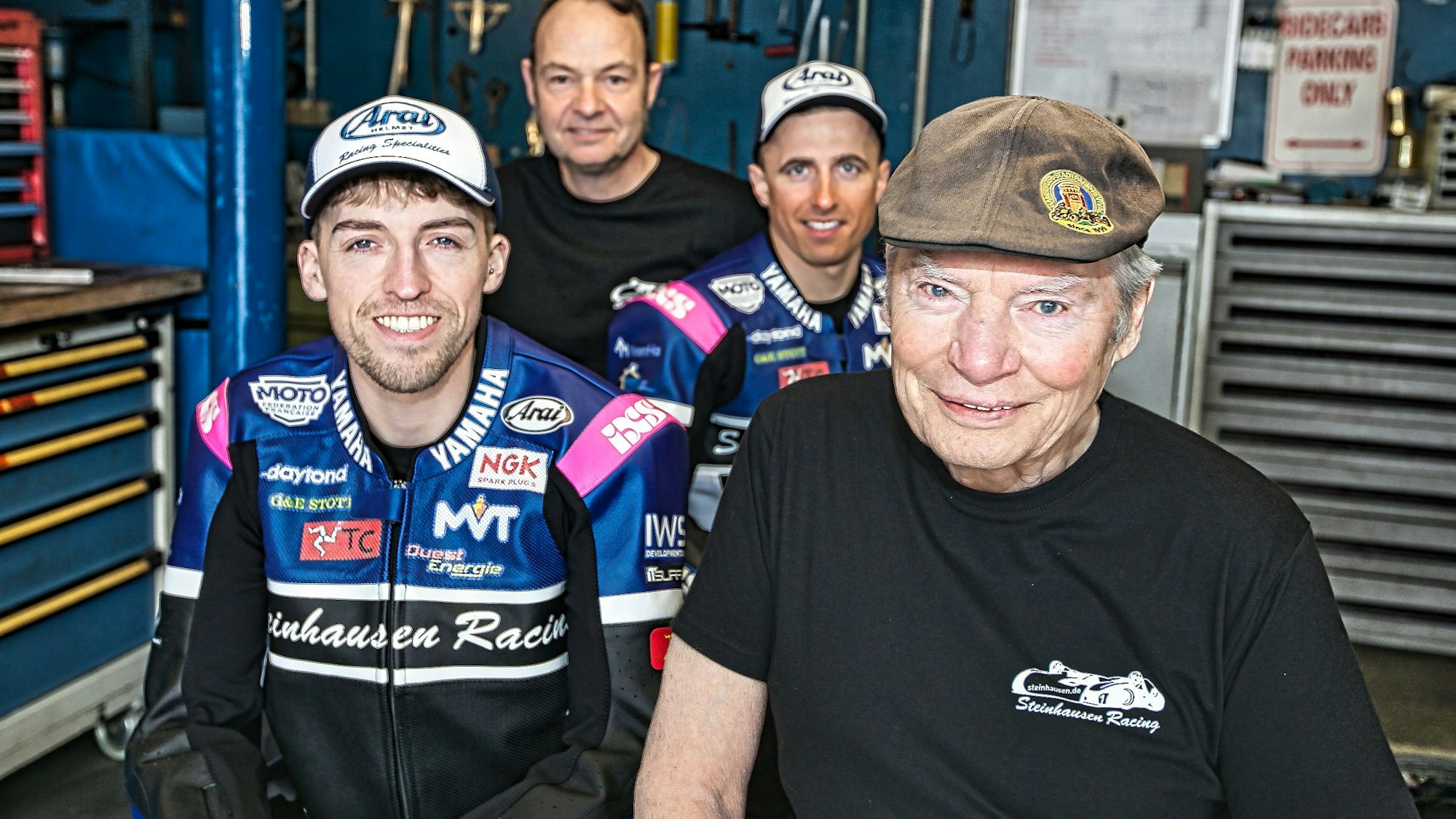 Rolf und Maik Steinhausen haben das Gespann vorbereitet, mit dem Fahrer Harry Payne und Beifahrer Kevin Rousseau in der WM starten.