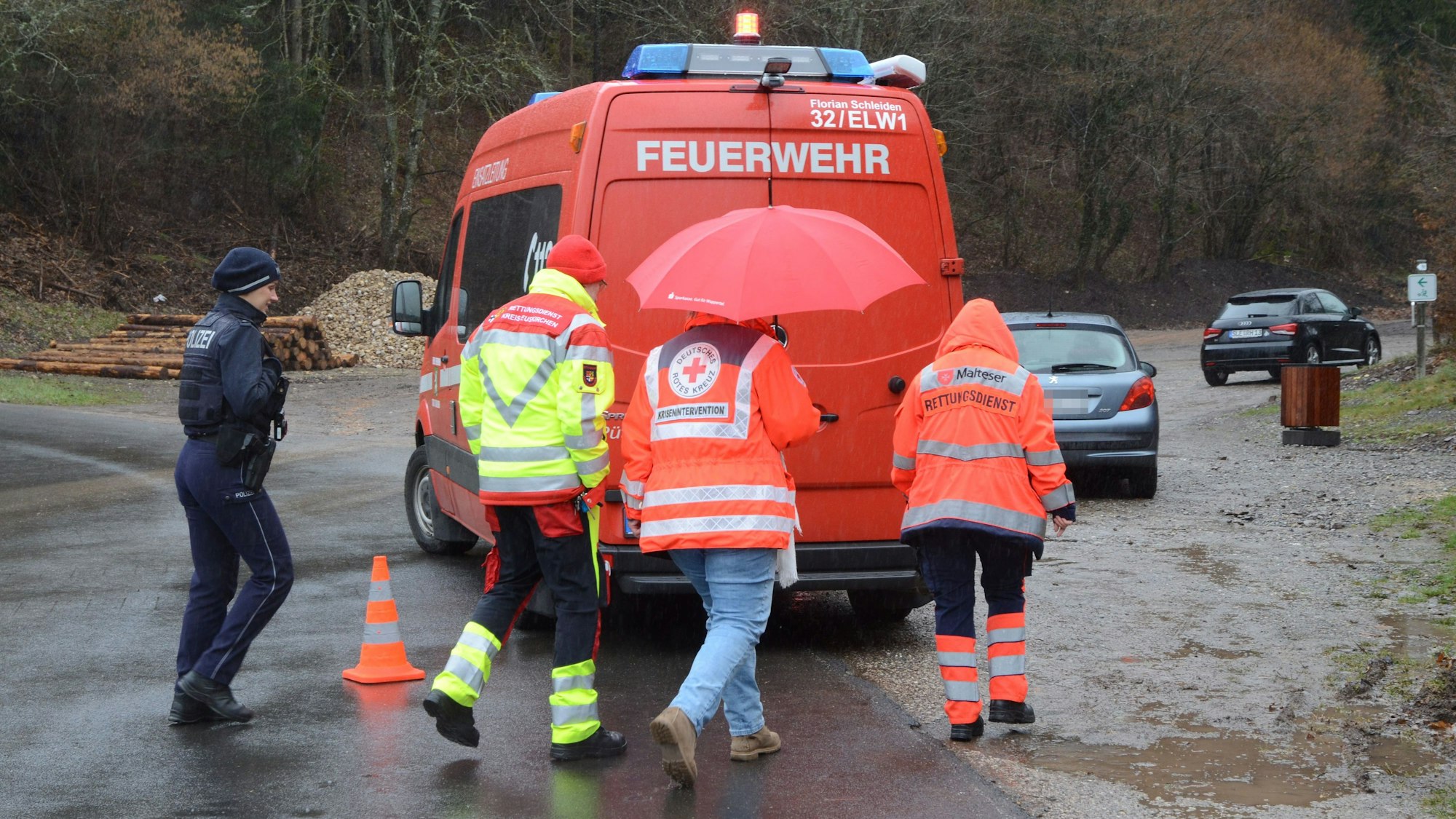 Vom Kriseninterventionsdienst des DRK wurden die geschockten Ersthelfer betreut.