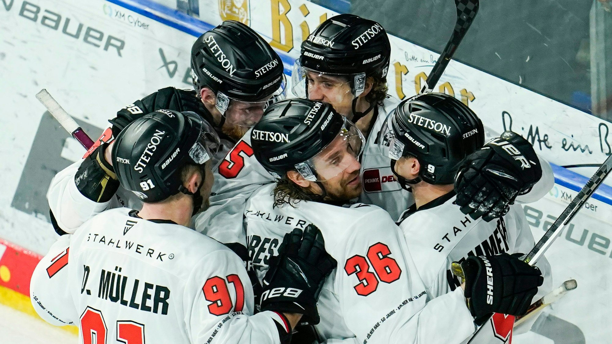Die Kölner Haie haben einen 3:0-Testspielsieg gegen die DEG gefeiert. (Archivbild)