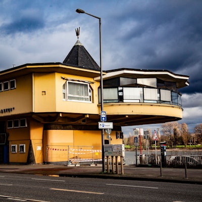 Das Restaurant Bastei am Kölner Rheinufer.