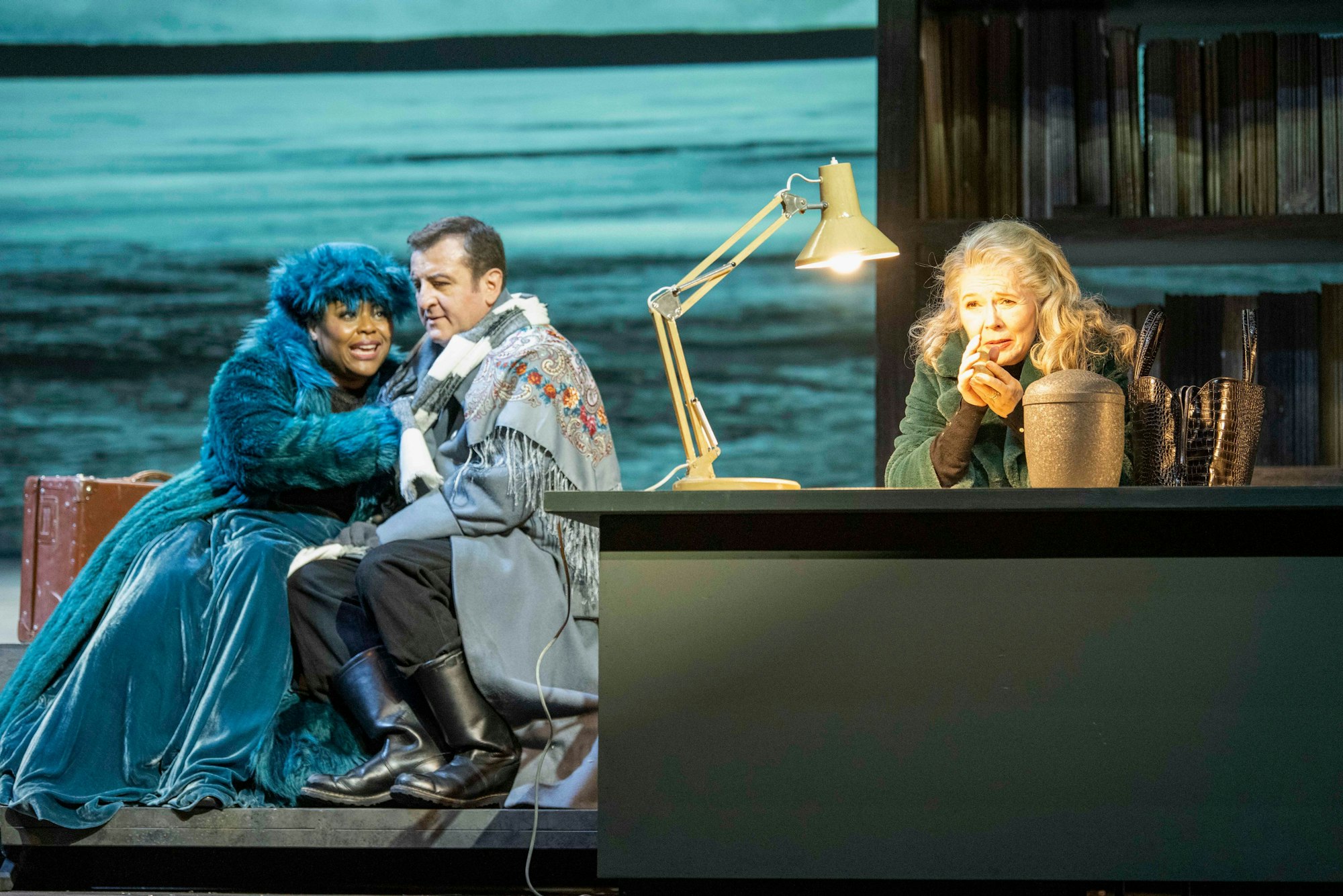 Die Sänger Yannick-Muriel Noah (Stephana), George Oniani (Vassili), Clarry Bartha (La fanciulla).