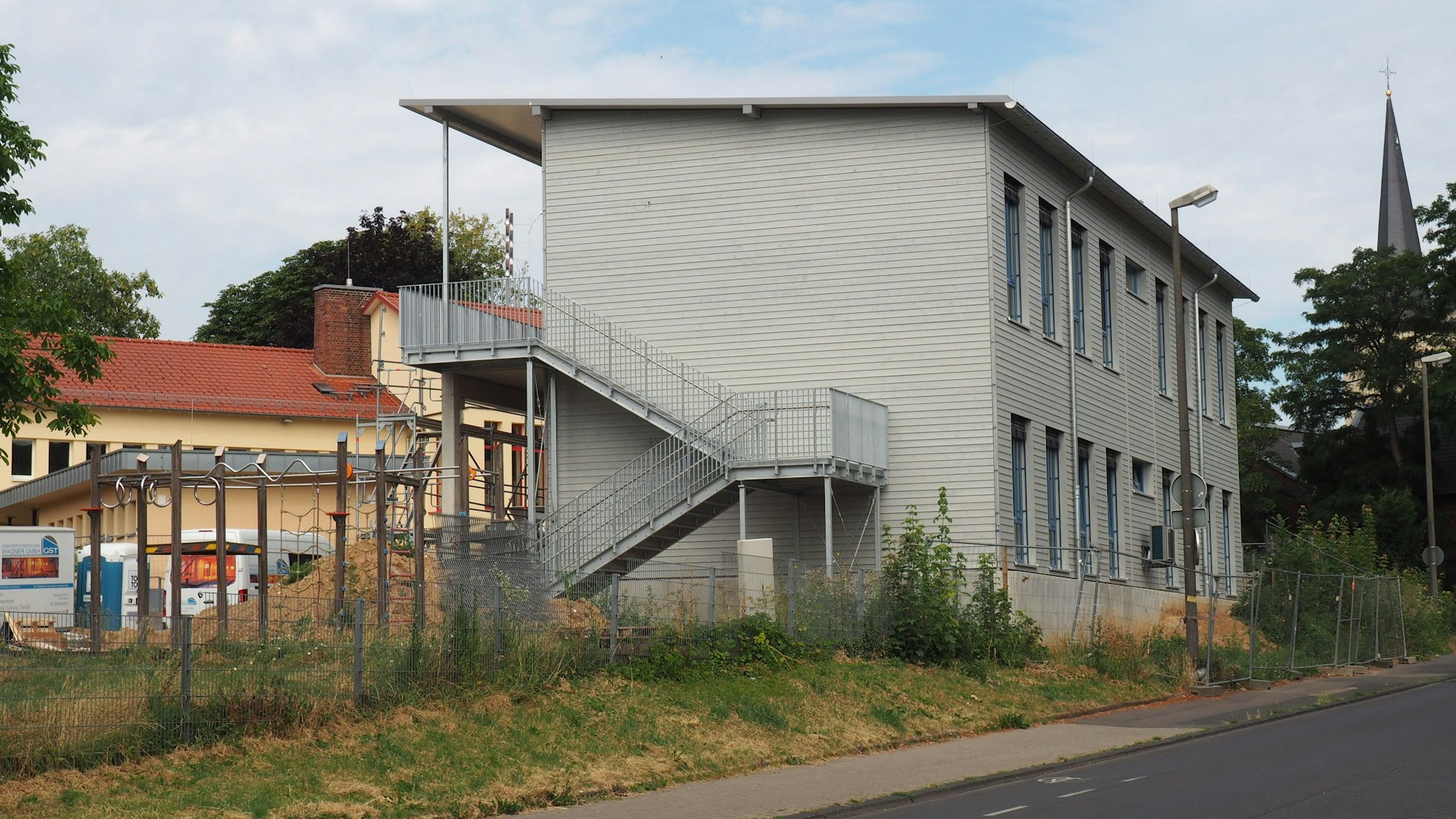 Die Richezaschule in Brauweiler.