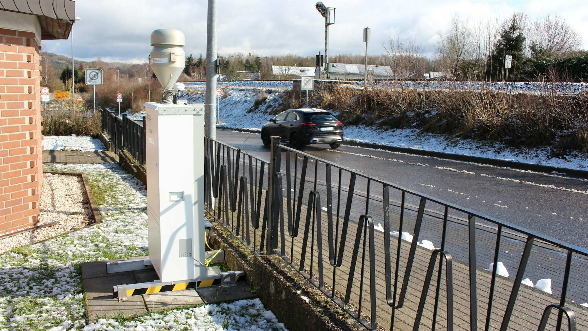 Ein Feinstaubmessgerät in Strempt.