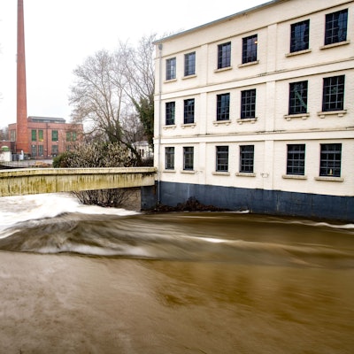 Das Radium-Wehr am Turbinenhaus in Wipperfürth.