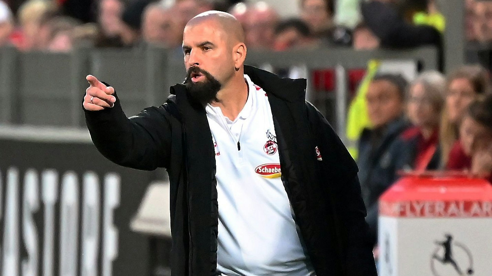23.09.2022, Fussball-Frauen-Bayer Leverkusen - FC Köln
TR: Sascha Glass (Köln)
Foto: Uli Herhaus