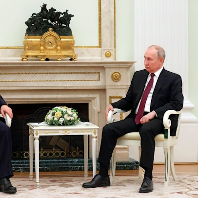 Xi Jinping im Gespräch mit Kremlchef Wladimir Putin in Moskau. Der chinesische Machthaber ist für drei Tage in Russland zu Gast.