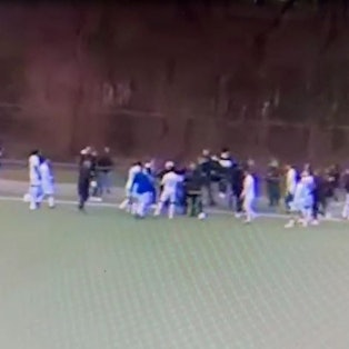 Nach dem Mittelrheinliga-Spiel zwischen dem FC Pesch und Bonn kam es zu Tumulten.