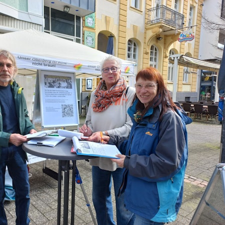 V.l.n.r.: Gerhard Jenders, Martina Jurkschat und Ute Radermacher