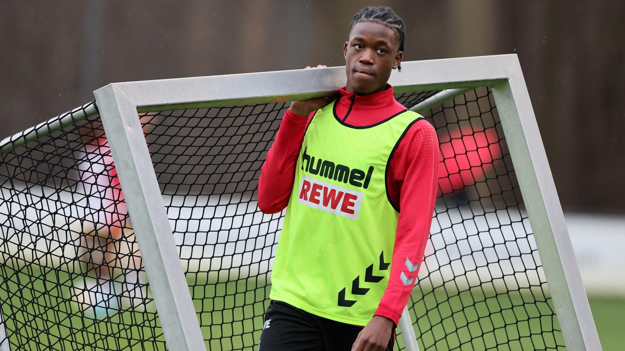 1. FC Köln, Training, Elias Bakatukanda (1. FC Köln), 02.01.2023, Bild: Herbert Bucco