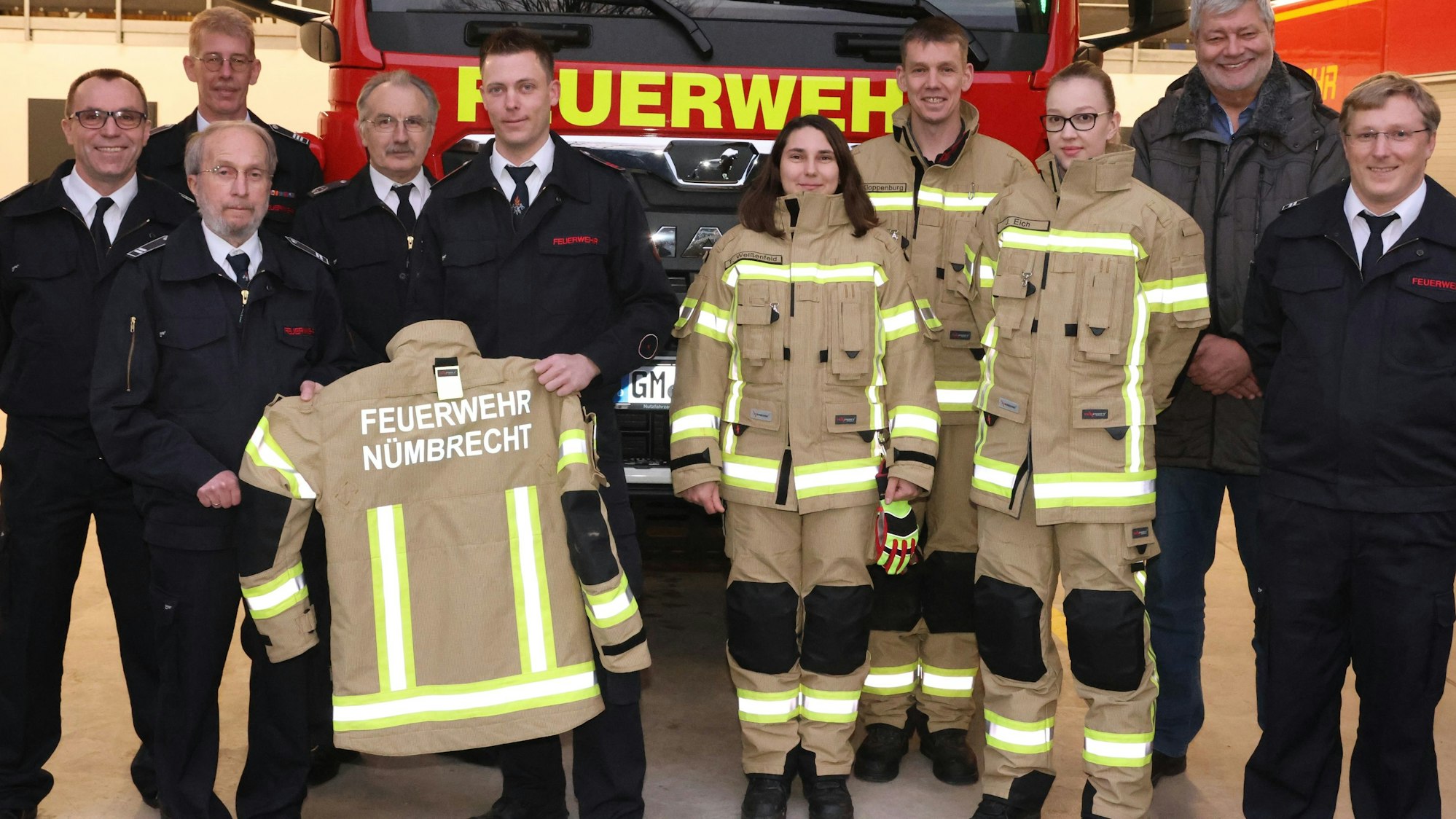 Übergabe Einsatzbekleidung Fw Nümbrecht