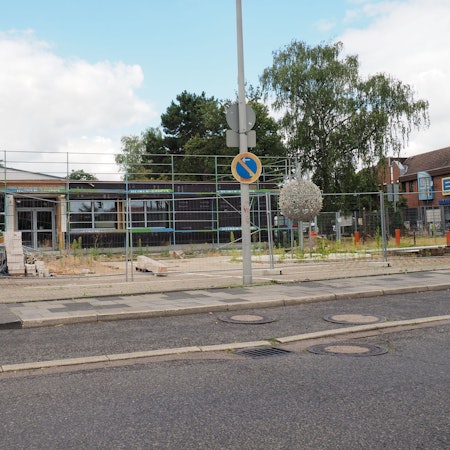 Das Foto zeigt Arbeiten an der Horionschule aus dem Sommer 2022. Sie gehört zu den beiden beliebtesten Grundschulen in Pulheim.