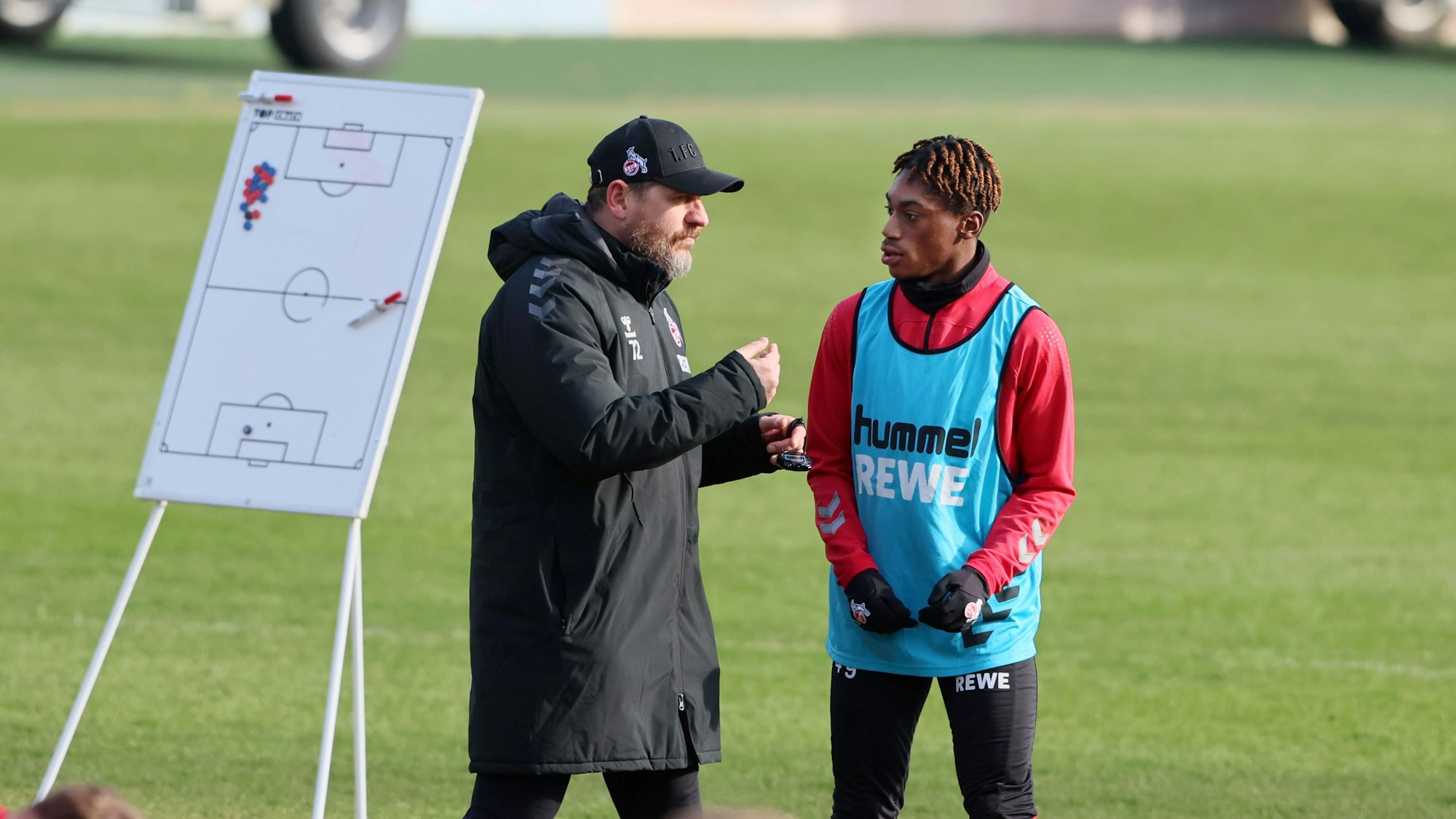 Justin Diehl in der Obhut von FC-Cheftrainer Steffen Baumgart