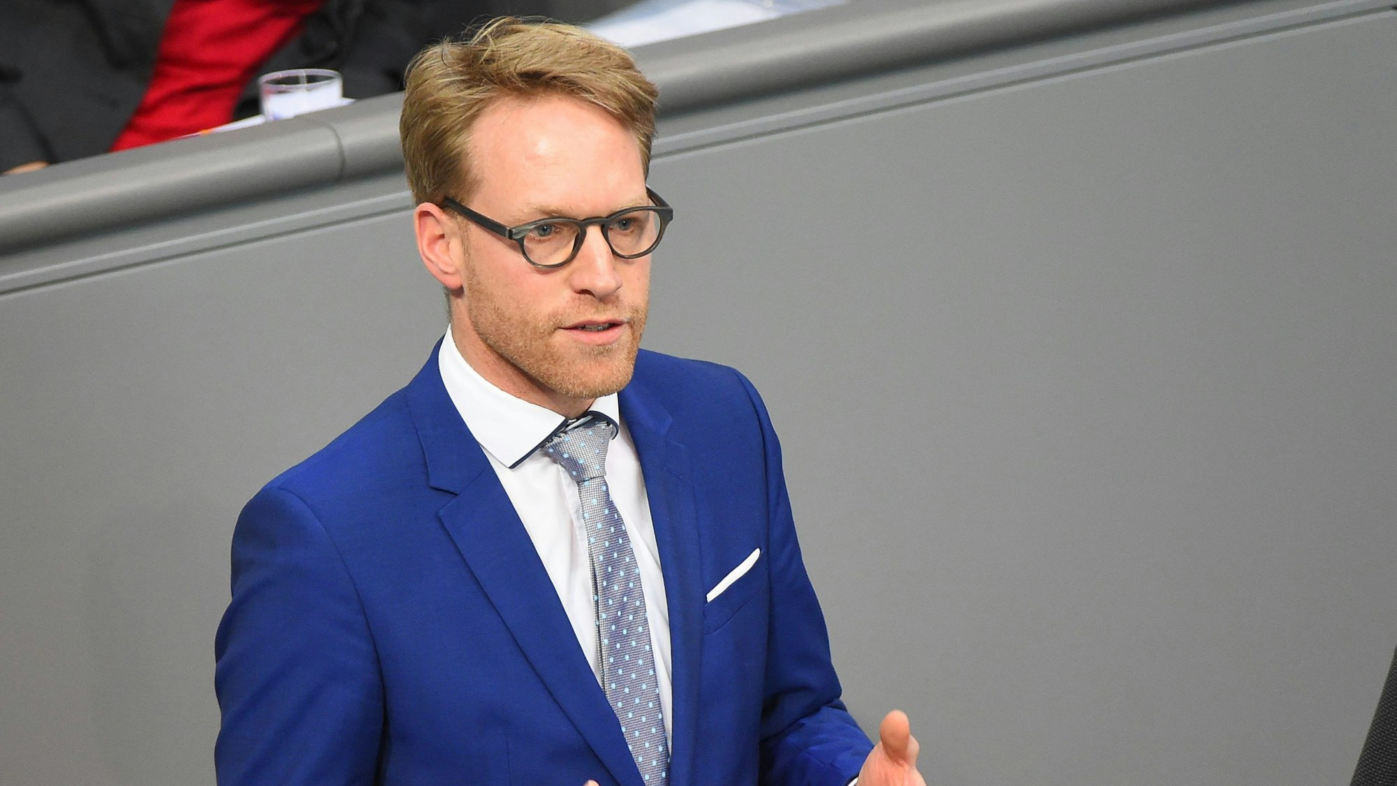 Marc Henrichmann (CDU) spricht während der 151. Sitzung des Deutschen Bundestages.