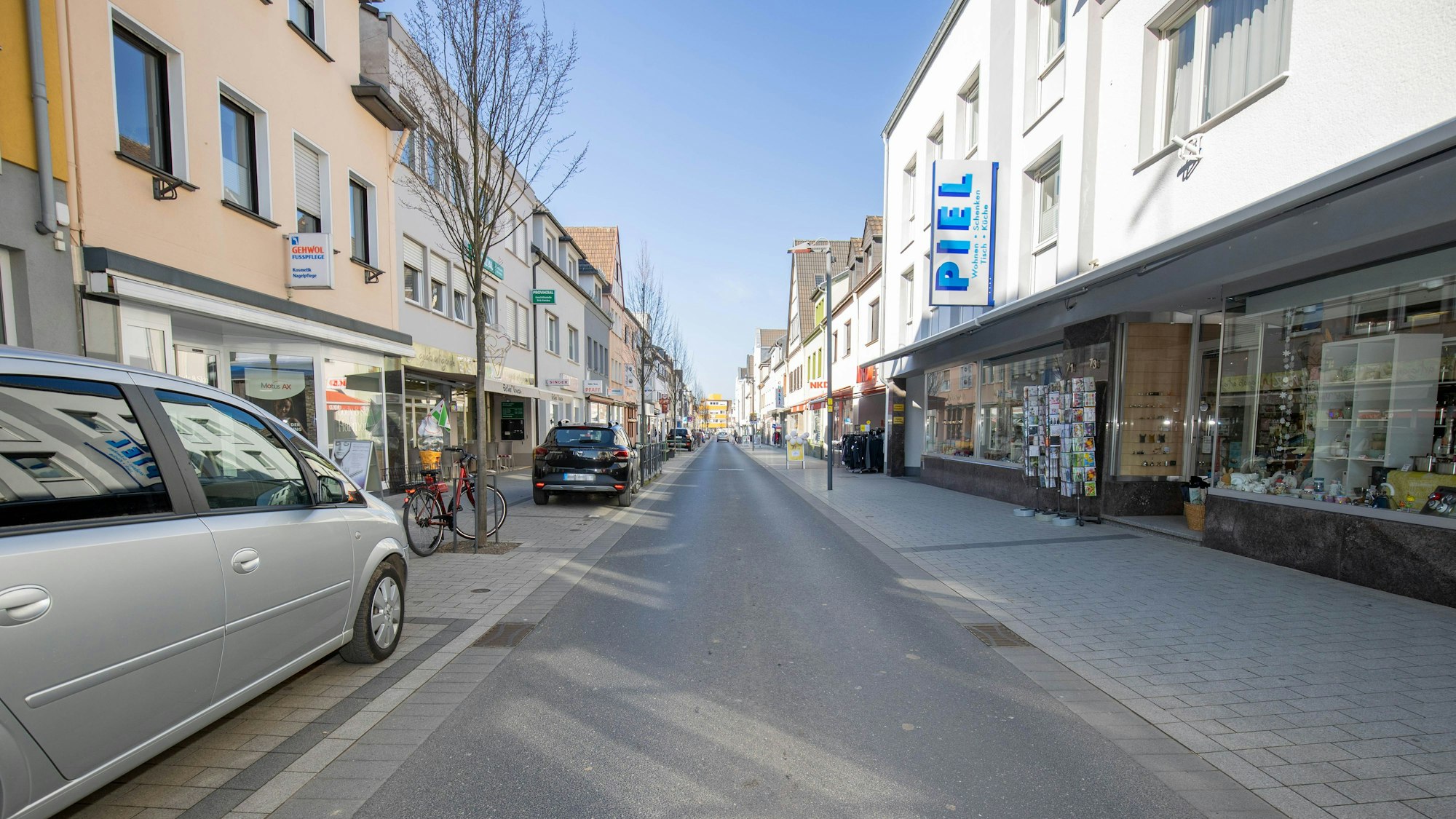 Blick durch die Hauptstraße in der Meckenheimer Altstadt.