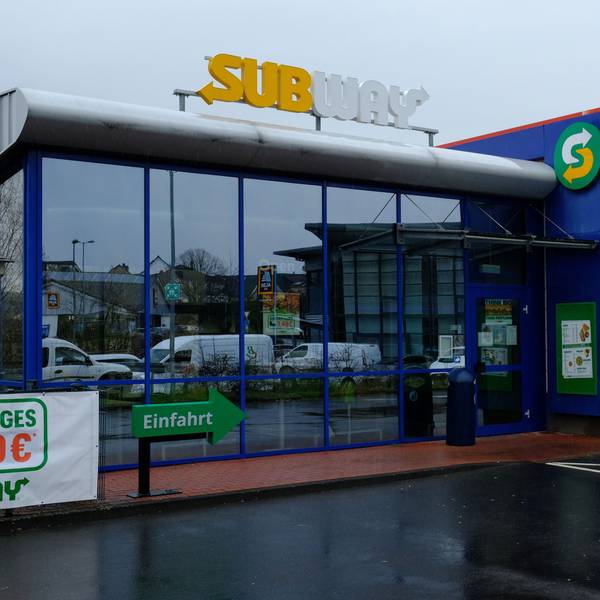 Das Foto zeigt das Gebäude des Subway-Restaurants in Mechernich.