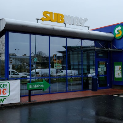 Das Foto zeigt das Gebäude des Subway-Restaurants in Mechernich.