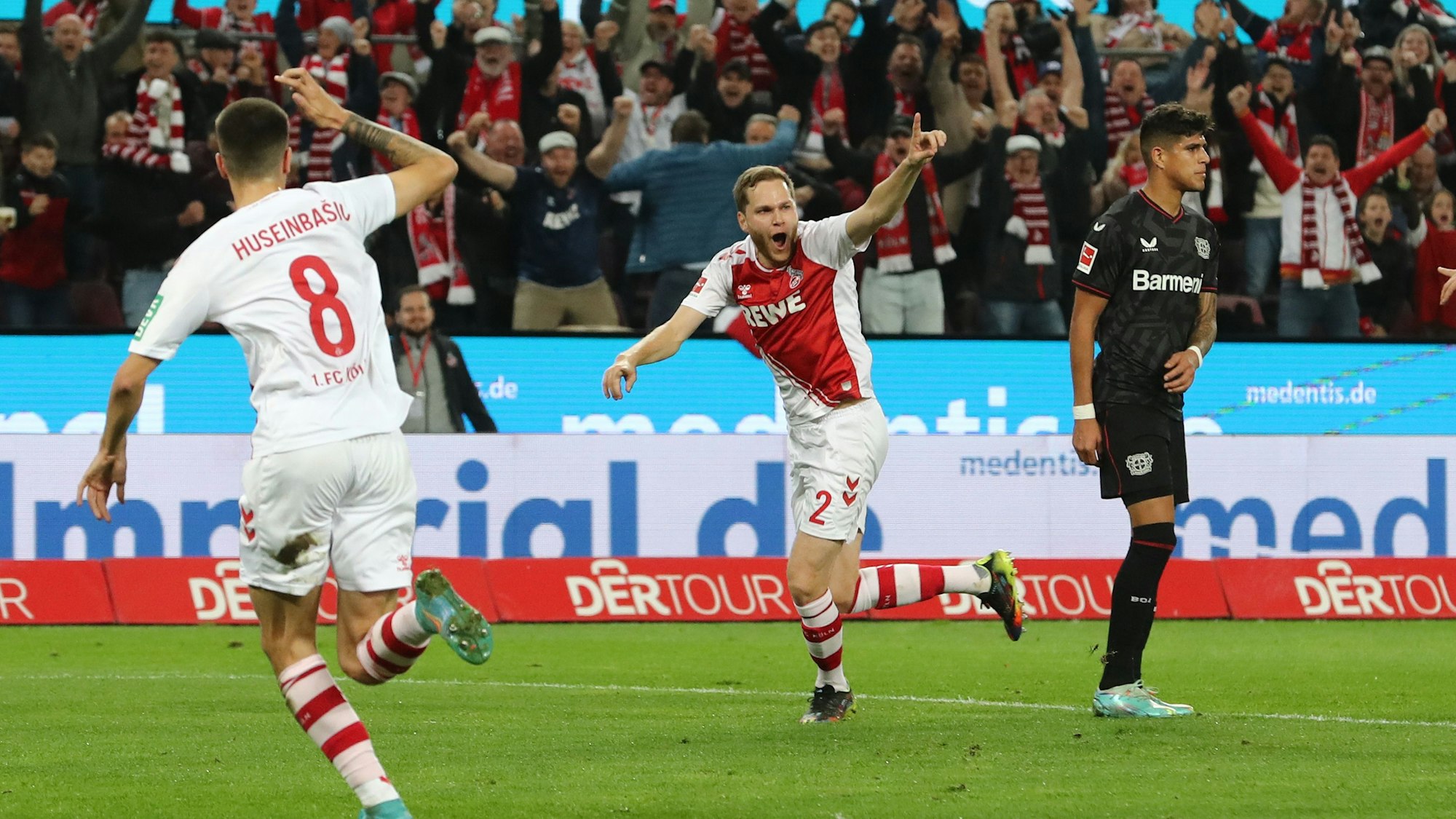 1.FC Köln vs. Bayer Leverkusen, 14. Spieltag, 09.11.2022, 19.30 Uhr, Jubel nach dem 1:0 durch Benno Schmitz (1. FC Köln), Bild: Herbert Bucco