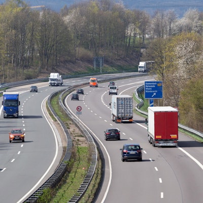 Blick auf die A4 an der Ausfahrt Gummersbach. (Symbolbild)