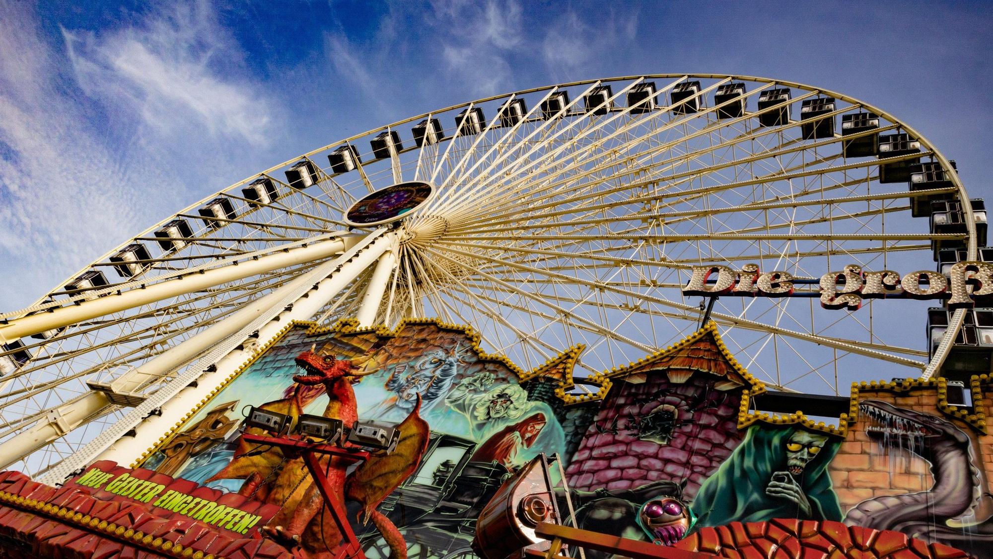Symbol der Deutzer Kirmes: Das Riesenrad ist weithin zu sehen – und macht Lust auf einen Kirmesbesuch.