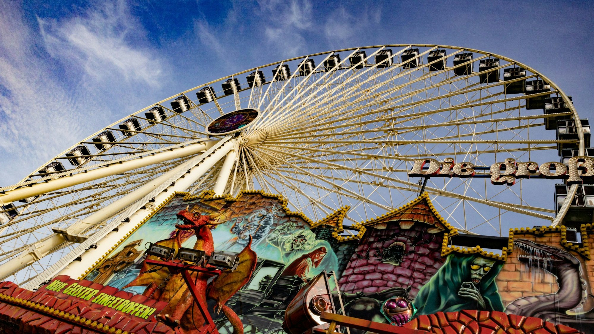 Symbol der Deutzer Kirmes: Das Riesenrad ist weithin zu sehen – und macht Lust auf einen Kirmesbesuch.