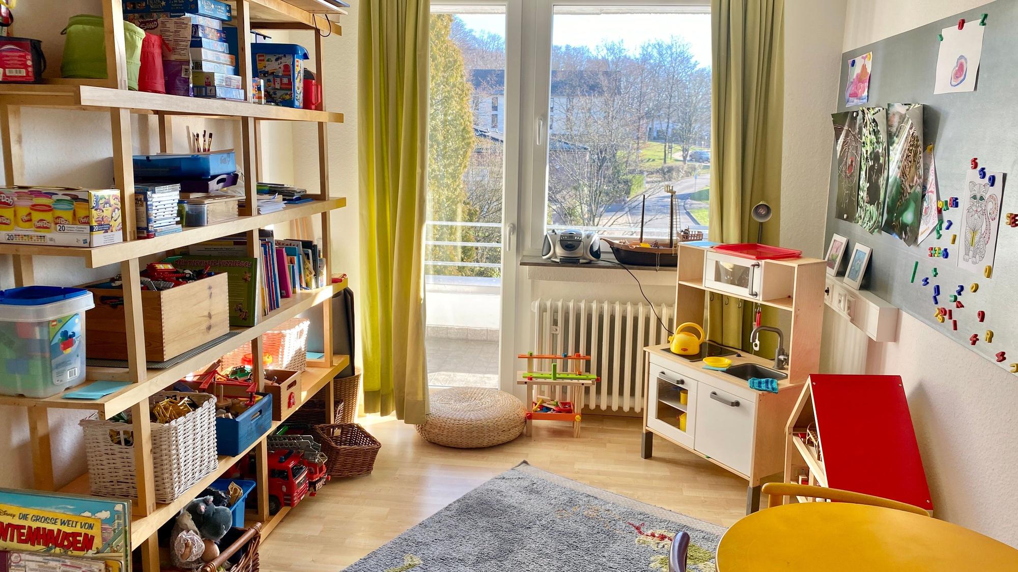 Ein Kinderzimmer bei der „Guten Hand“ mit allem, was das Herz begehrt.