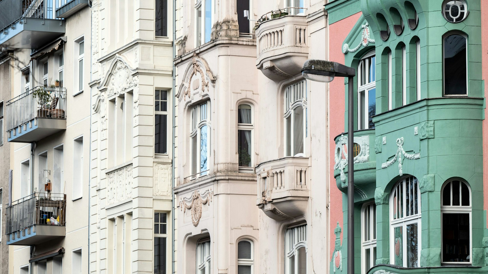 Im vierten Quartal sind die Preise für Wohnimmobilien gesunken. Experten erwarten keine Preiseinbrüche.