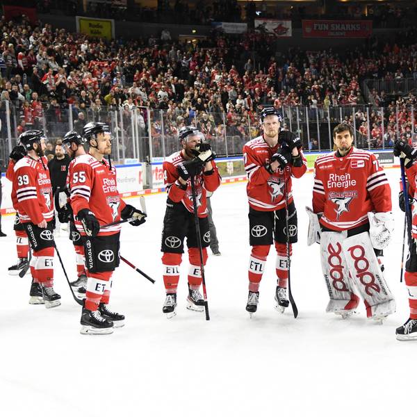 DEL Kölner Haie - Adler Mannheim, 26.03.2023 Enttäuschter KEC DEL Kölner Haie - Adler Mannheim, 26.03.2023 *** DEL Kölner Haie Adler Mannheim, 26 03 2023 Disappointed KEC DEL Kölner Haie Adler Mannheim, 26 03 2023 Copyright: xBEAUTIFULxSPORTS/Erlhofx
