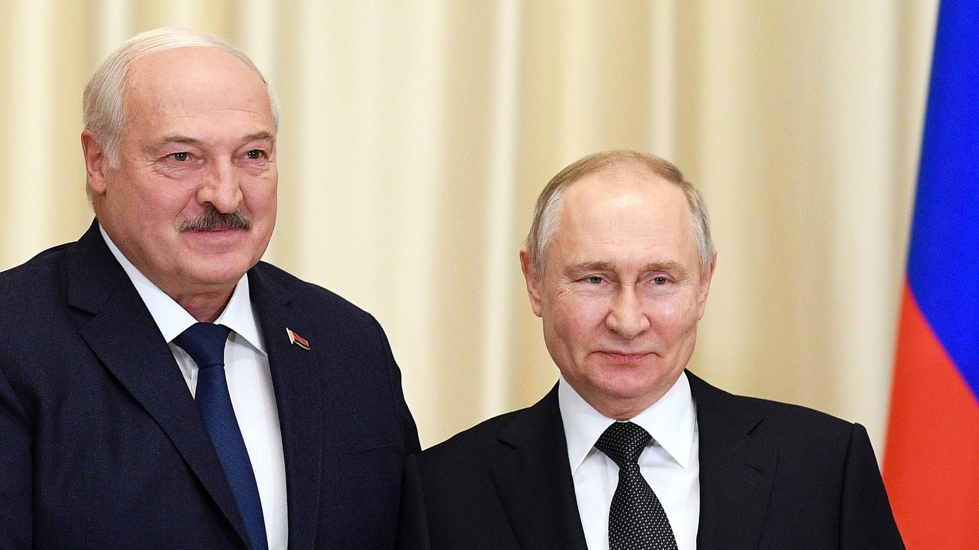 Alexander Lukaschenko pflegt gute Beziehungen zu Wladimir Putin. (Archiv)