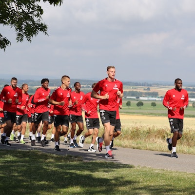 1. FC Köln, Trainingslager Donaueschingen, Auslaufen auf einer Runde um den Golfplatz am Hotel (1. FC Köln), 10.07.2022, Bild: Herbert Bucco
