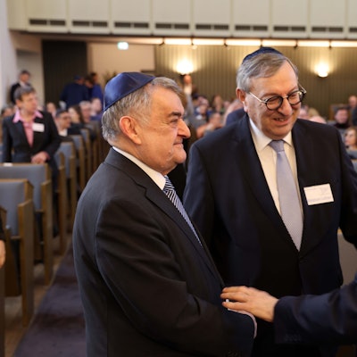 Köln, RSK, Empfang in der Synagoge, mit Yechiel Leo Brukner, Dr Felix Schotland, OB Reker, Abraham Lehrer, Innenminister Reul, Michael Rado, Bettina Levy