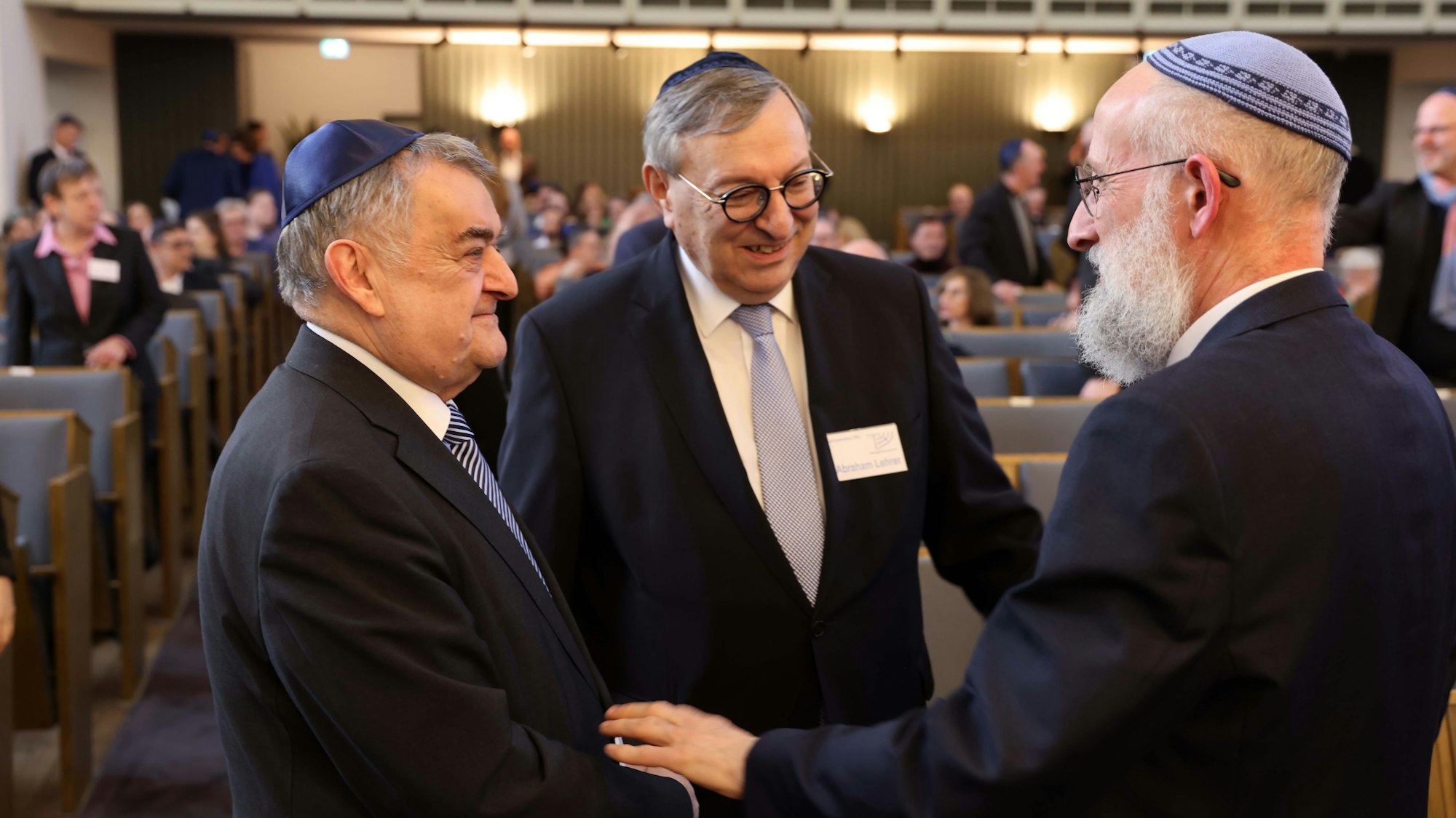 Köln, RSK, Empfang in der Synagoge, mit Yechiel Leo Brukner, Dr Felix Schotland, OB Reker, Abraham Lehrer, Innenminister Reul, Michael Rado, Bettina Levy