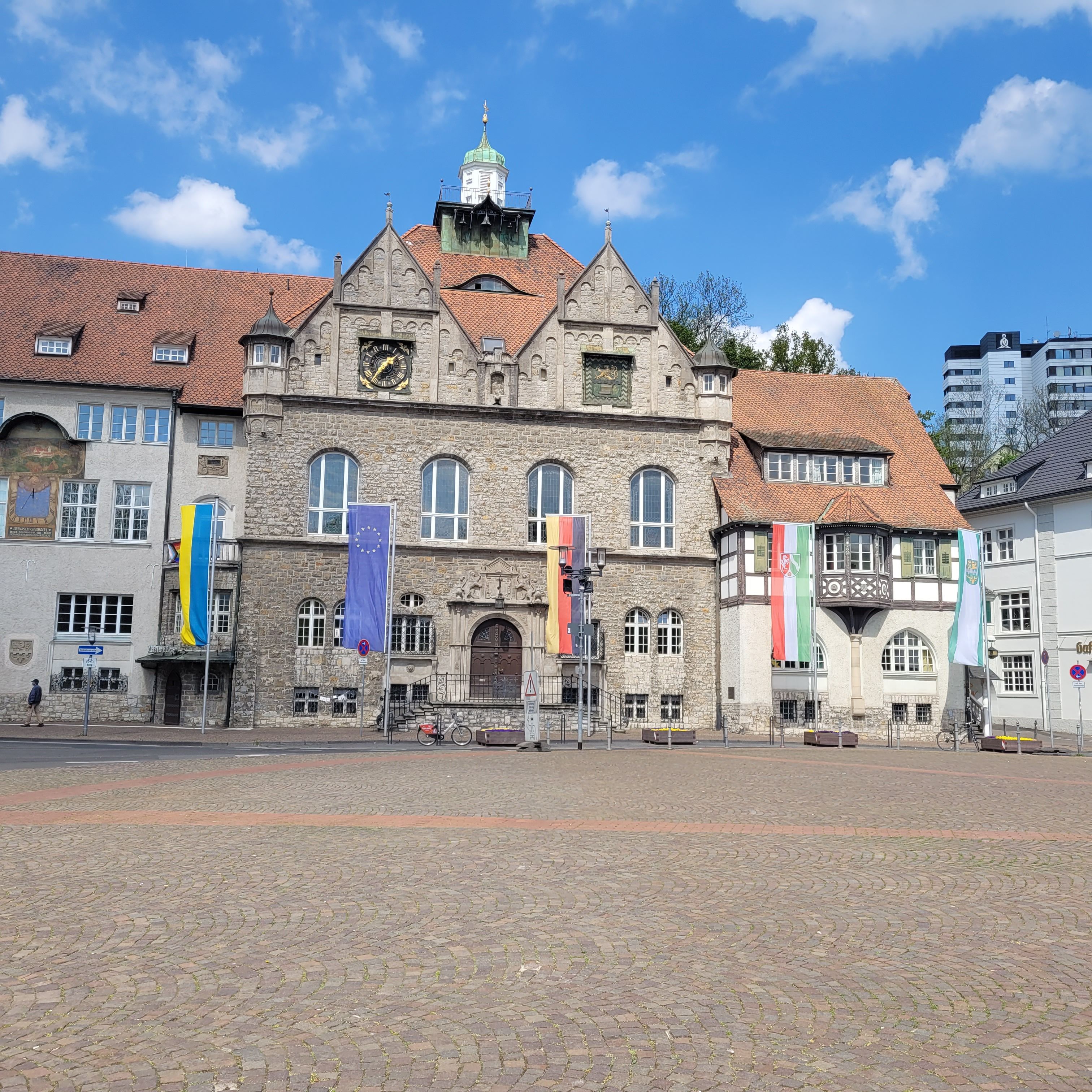 Das Rathaus am Konrad-Adenauer-Platz in Bergisch Gladbach.