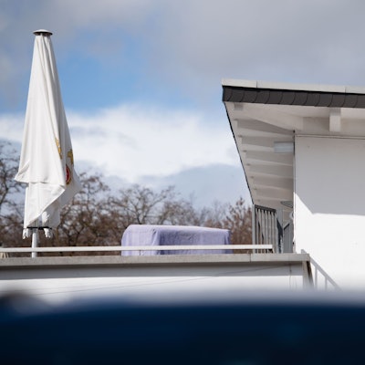 Das Geißbockheim, Vereinsheim des Fußball-Bundesligisten 1. FC Köln. Nachdem der Fußball-Weltverband FIFA eine Transfersperre gegen den 1. FC Köln verhängt hat, will der Bundesligist nun Berufung beim internationalen Sportgerichtshof Cas einlegen.