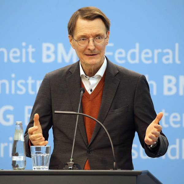 23.03.2023, Berlin: Karl Lauterbach (SPD), Bundesgesundheitsminister, spricht bei einer Pressekonferenz über das dritte von sechs vereinbarten Treffen der Arbeitsgruppe zur Krankenhausreform.