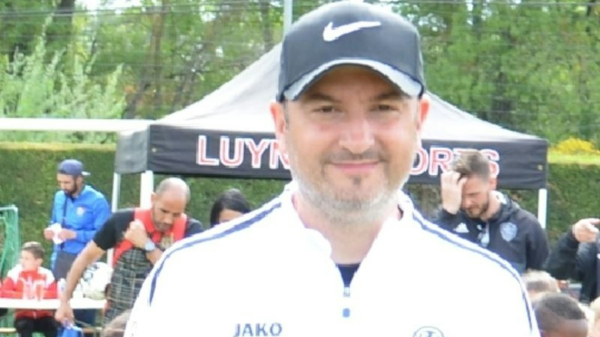 Oguz Kahraman ist nicht mehr Trainer des Türkischen FC Köln.