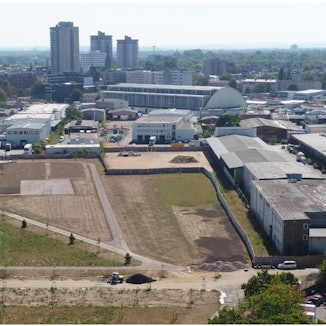 03.04.2023 Pionierpark in der Parkstadt Süd. Hinten links geplanter Sportpionierpark.