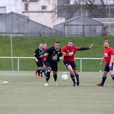 Punkteteilung: Euskirchen und Lommersum.
