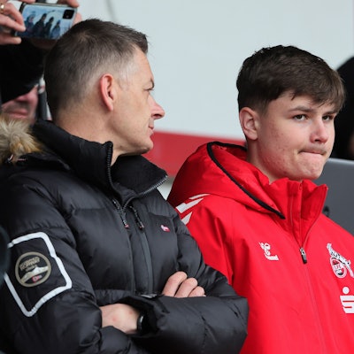 1.FC Köln U19 vs. Hertha BSC Berlin U19, DFB Pokal Halbfinale, auf der Tribüne: Jaka Cuber Potocnik mit seinem Vater, 03.04.2023, Bild: Herbert Bucco