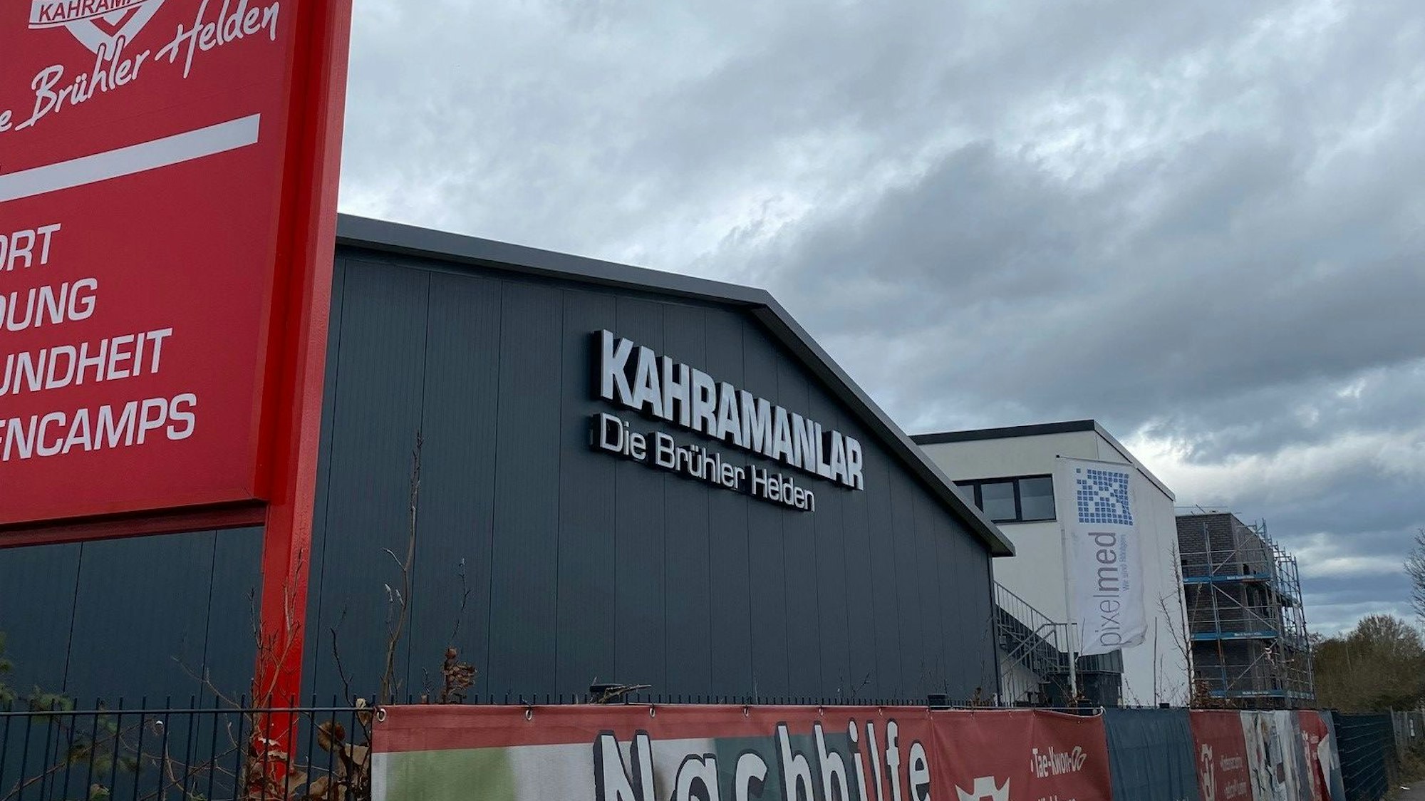 Sporthalle des Vereins „Kahramanlar – Die Brühler Helden“