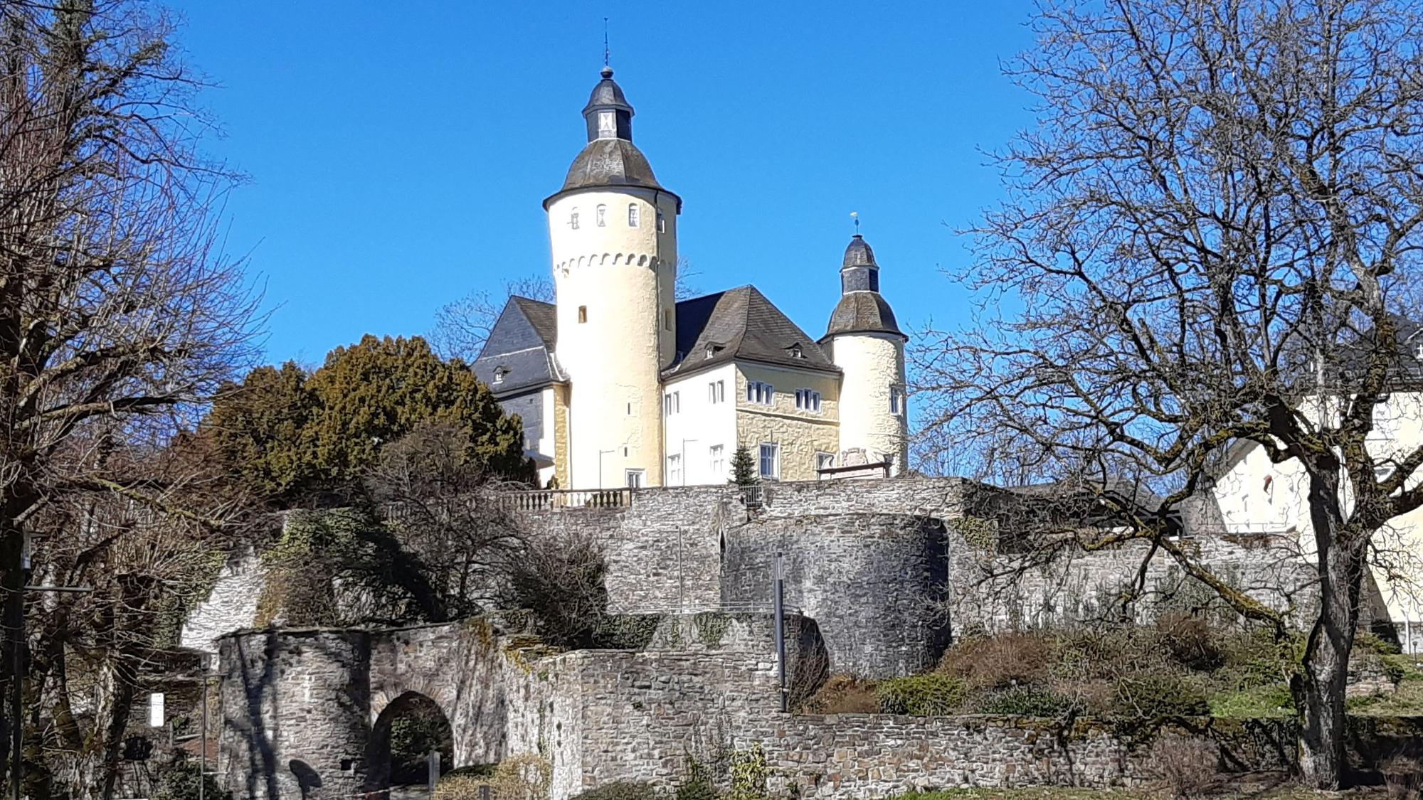 Blick auf das Schloss Homburg bei Nümbrecht.
