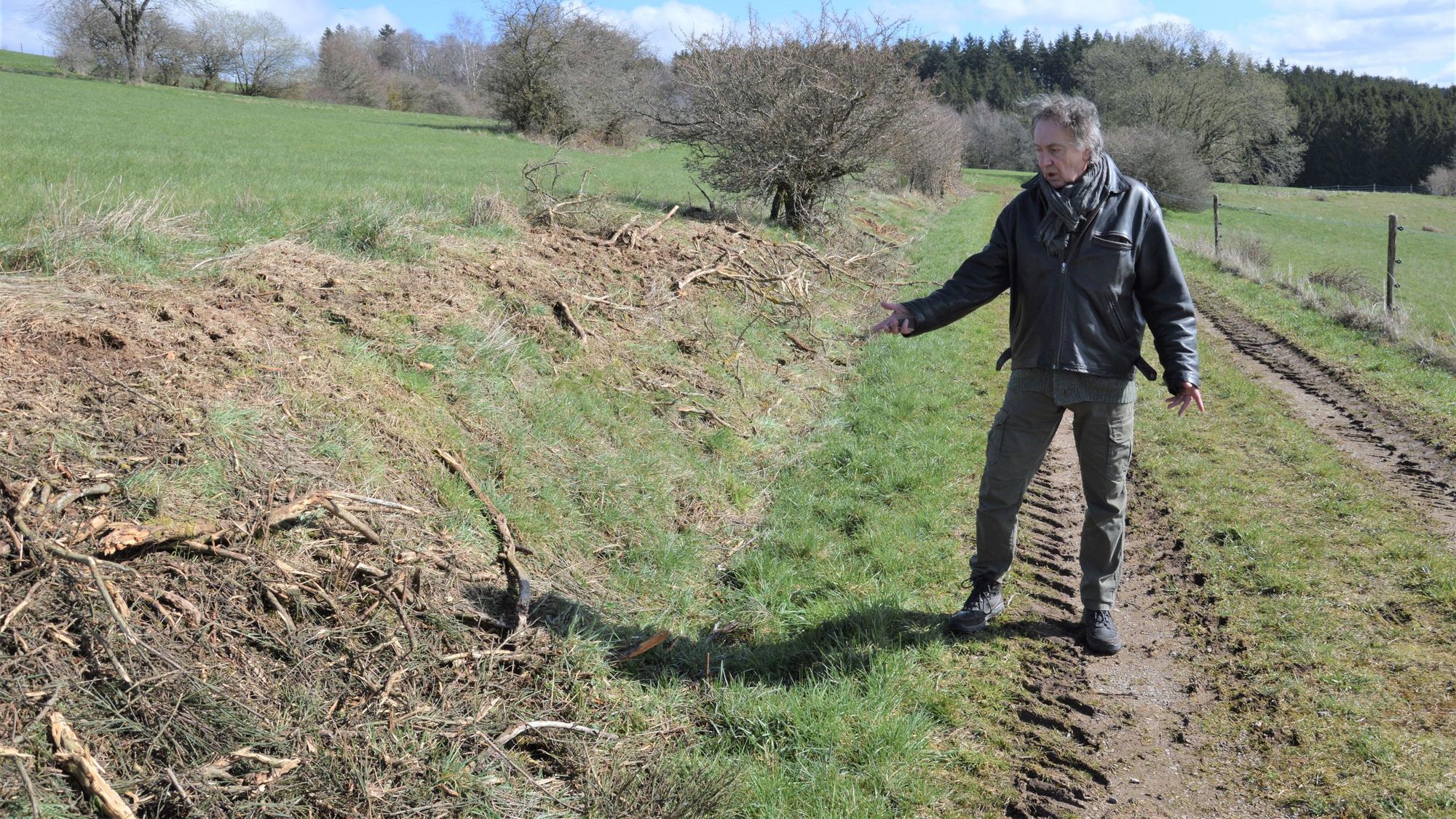 Zerstörte Hecken bei Benenberg
