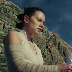 Rey (Daisy Ridley) kehrt in den neuen Star-Wars-Episoden auf die Kino-Leinwände zurück.