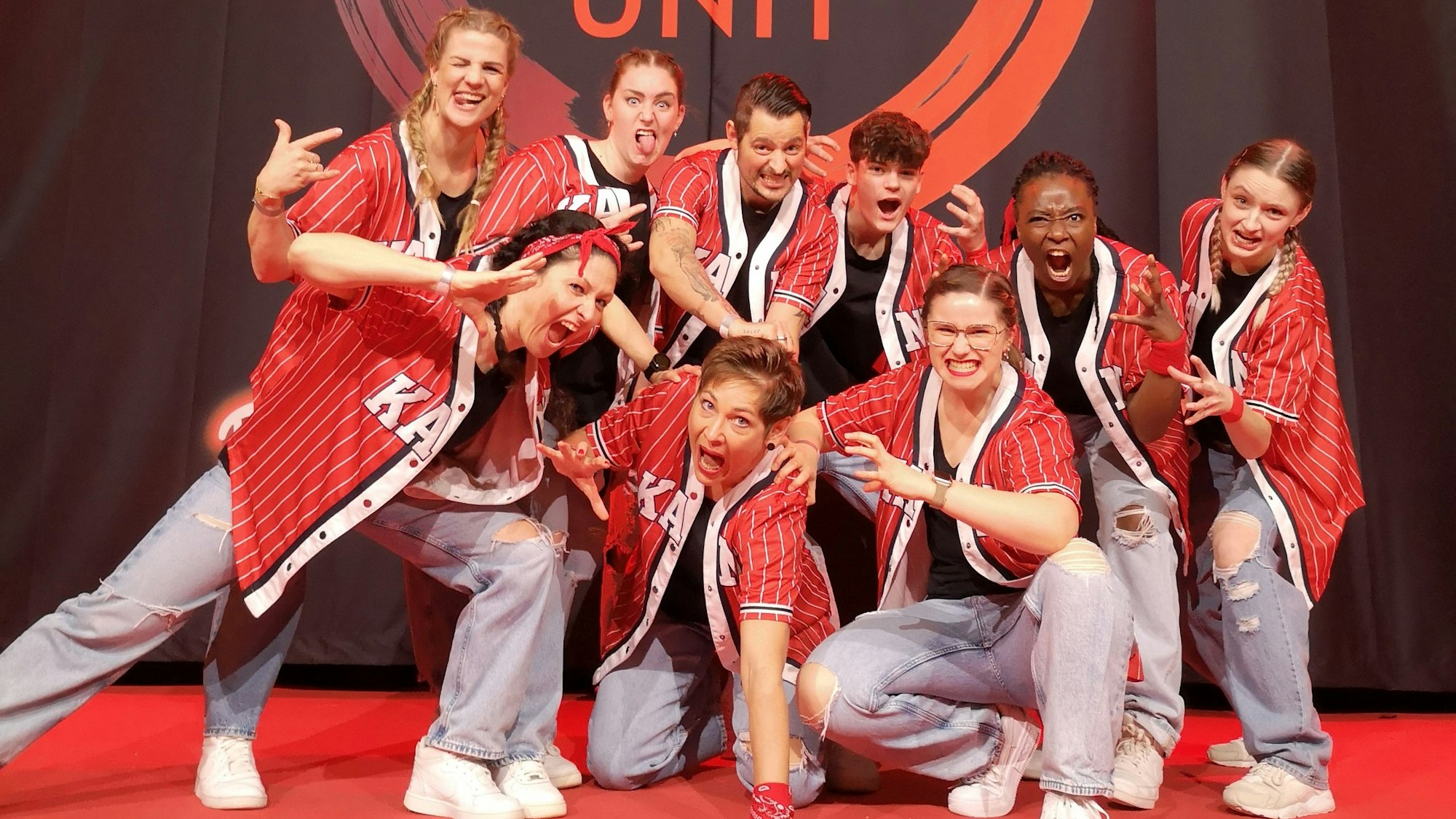 Dance Formation „Personally on fiya“ gewinnt die German Open in Oberhausen und qualifiziert sich für die Europameisterschaft der International Championships ASDUI in Oberhausen