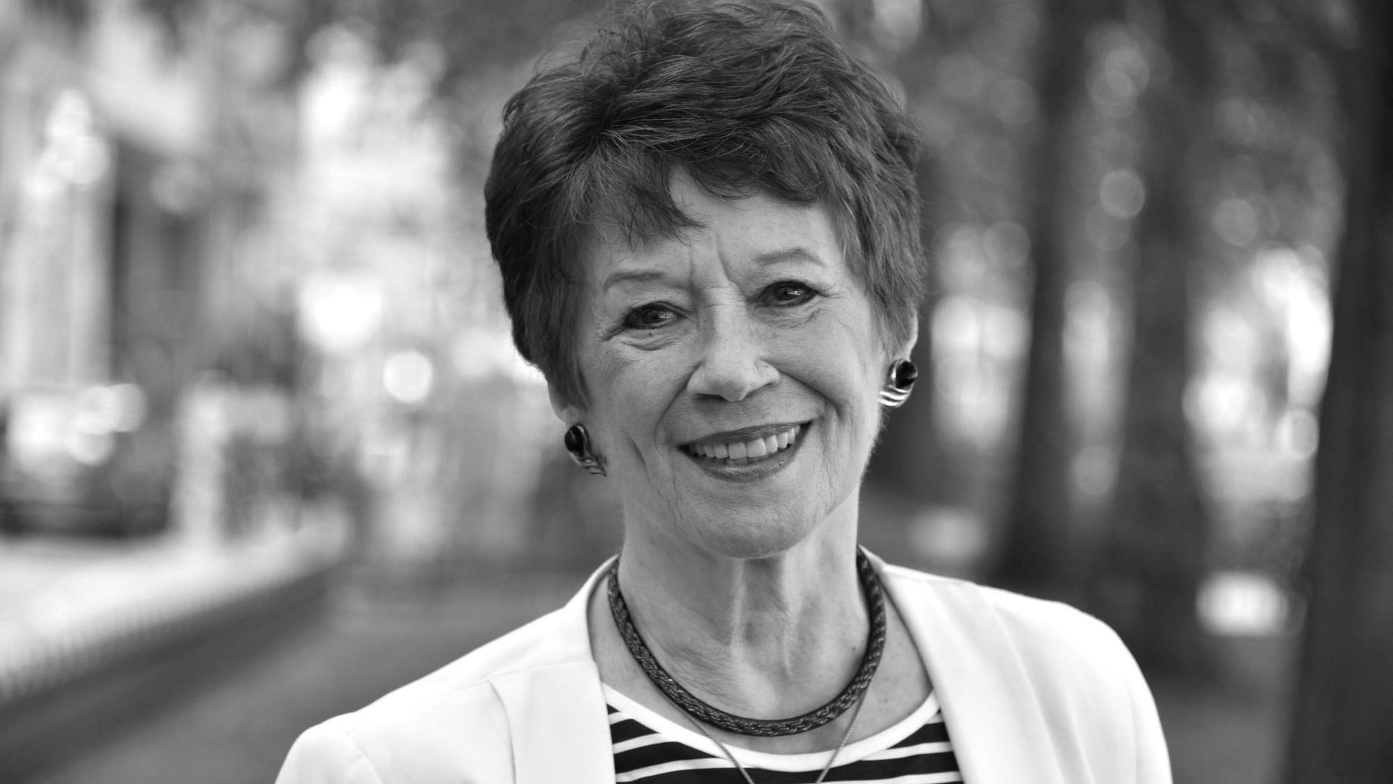Lotti Krekel