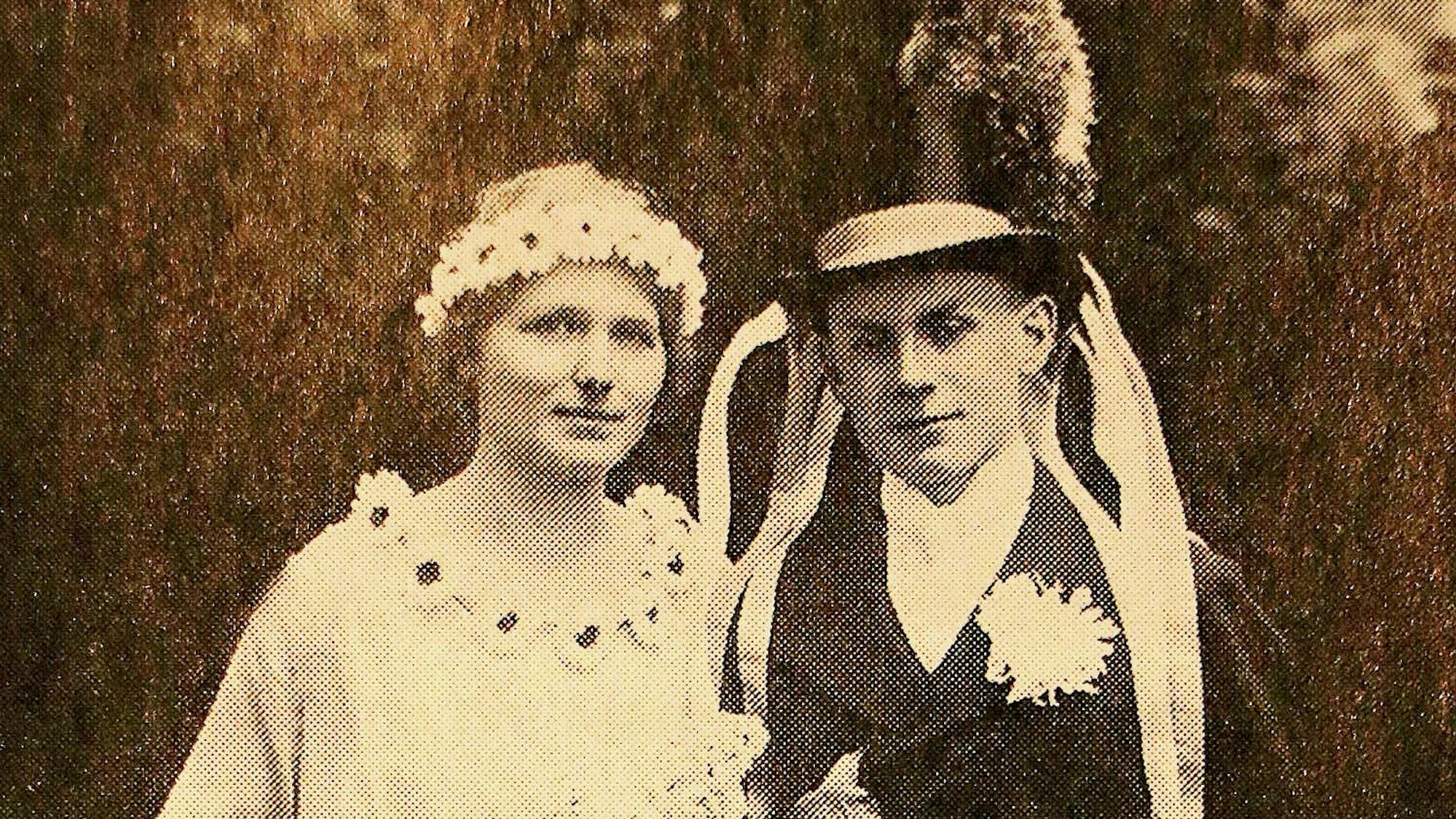 Es ist das damalige Maikönigspaar zu sehen.